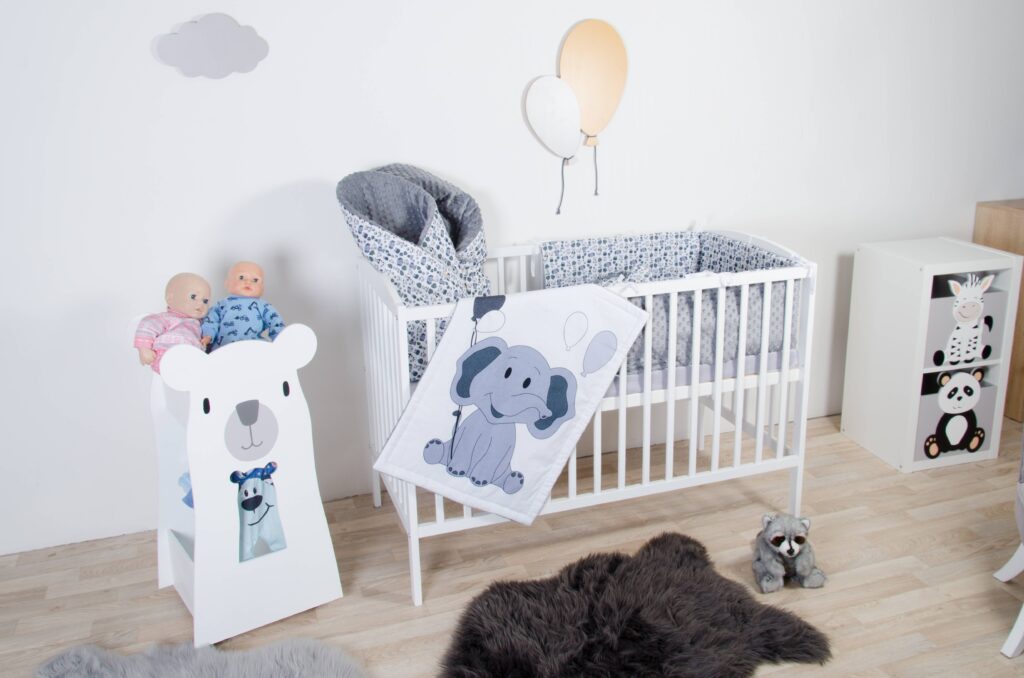 Přikrývka, rychlozavinovačka a mantinel - vzor zvířátka, šedé minky