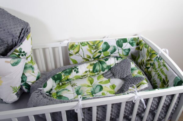 Plochý mantinel a oboustranné hnízdečko - vzor listy, šedé minky