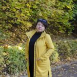 Žlutý kabát ze softshellu na zip