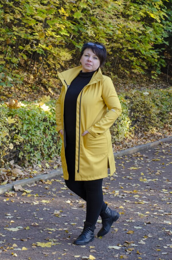 Žlutý kabát ze softshellu na zip