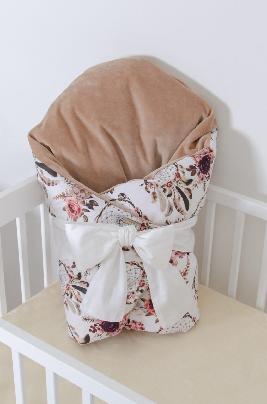 Péřová oboustranná zavinovačka - vzor lapače snů, béžový samet