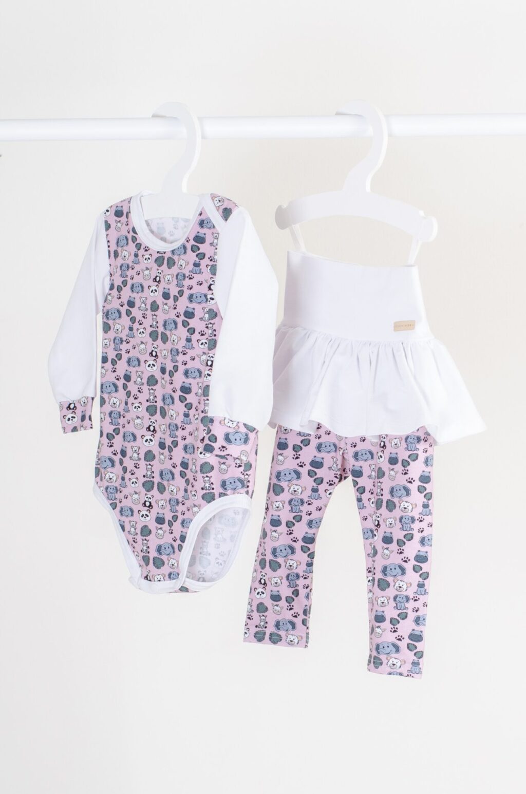 Set body s legíny a se sukýnkou - vzor zvířátka