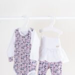 Set body s legíny a se sukýnkou