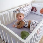 Set body s dlouhým rukávem, basic tepláky a polštářkový mantinel